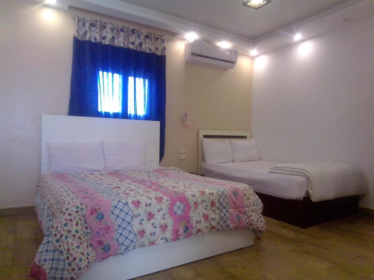 Zeina Pyramids View Guest house