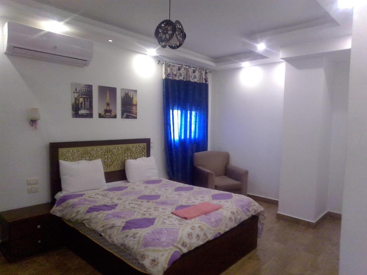 Zeina Pyramids View Guest house